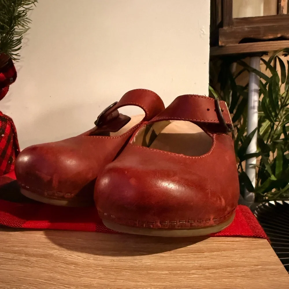 Dansko Burgundy Leather Mary Janes - Picture 4 of 7
